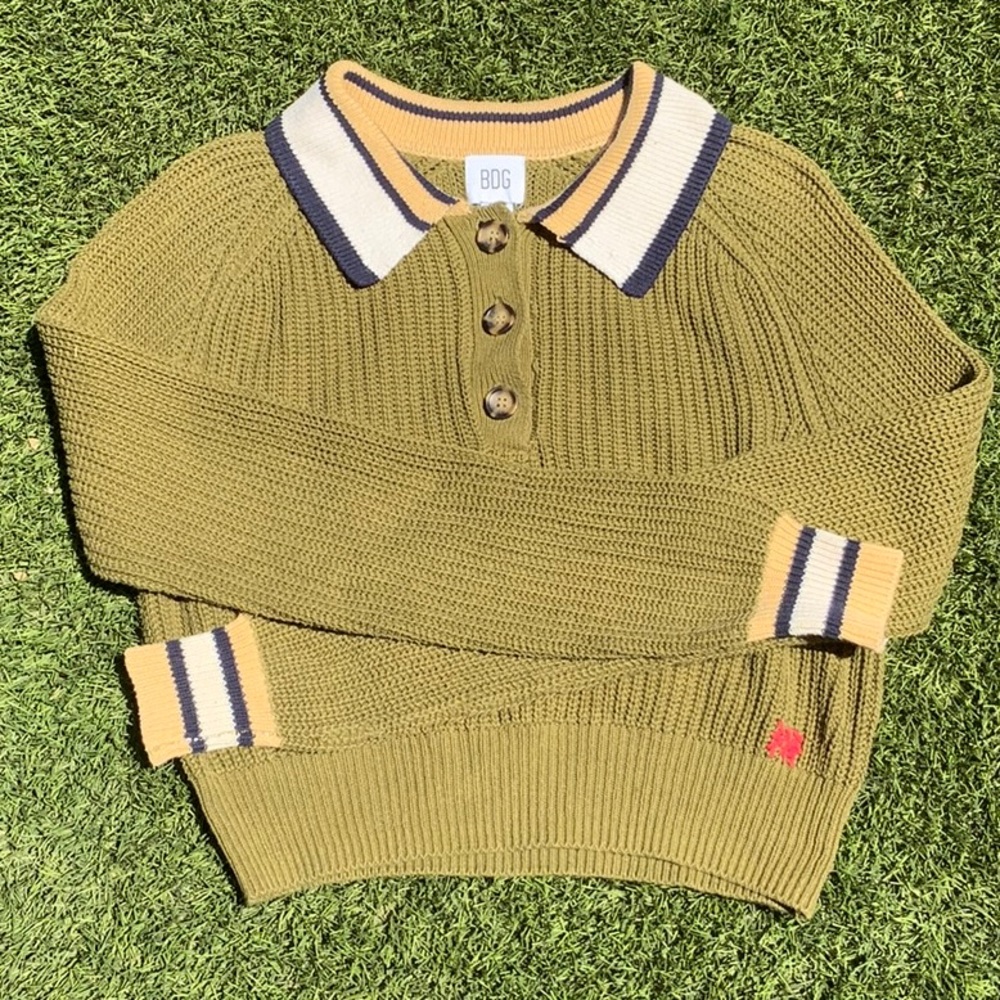 Retro inspired UO top